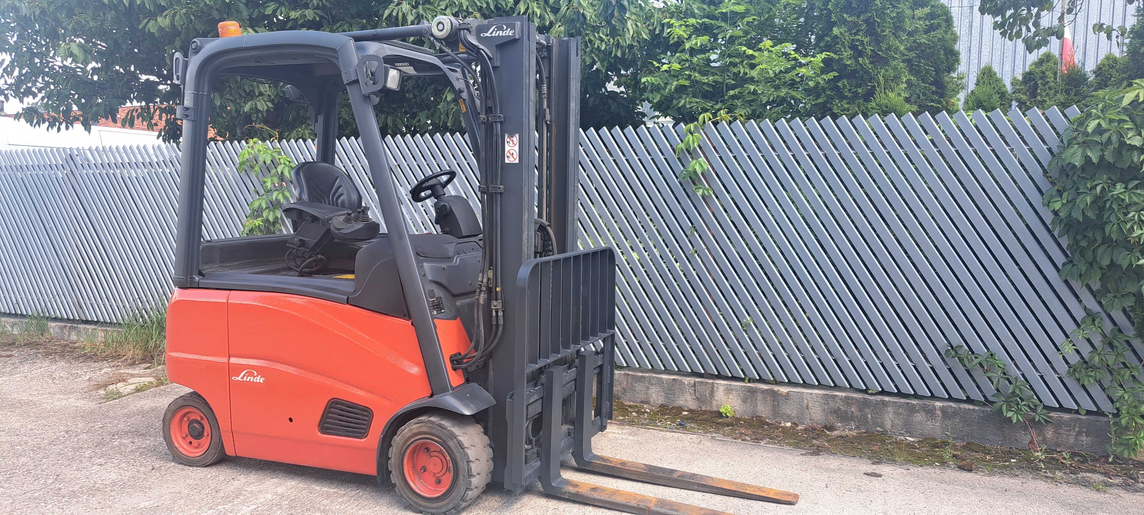 Wózek widłowy Linde E18PH Triplex