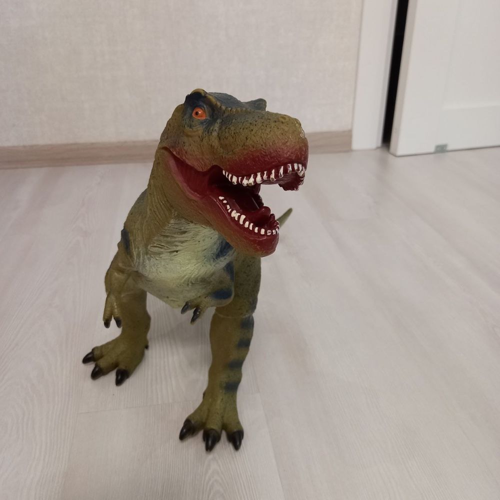 Игрушка Динозавр резиновая большая