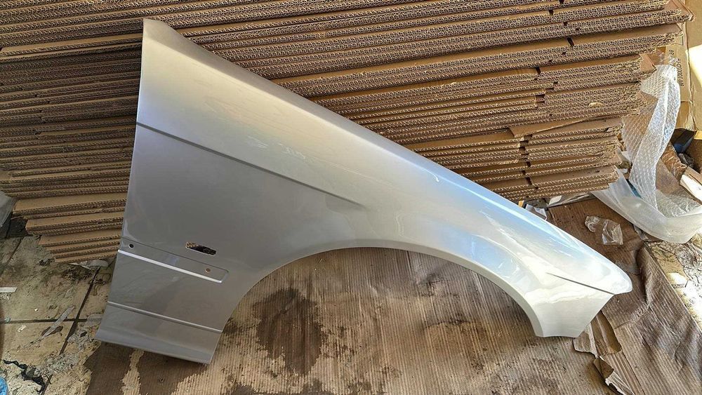 BMW 3 E36 FL Błotnik - 354 Titan silver - Okazja/Nowy Prawy