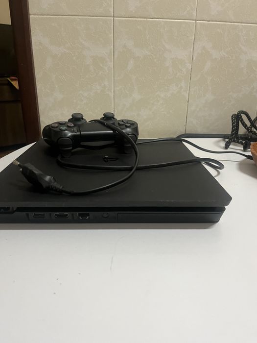 Ps4 slim 1 tb com comando de ps4 original