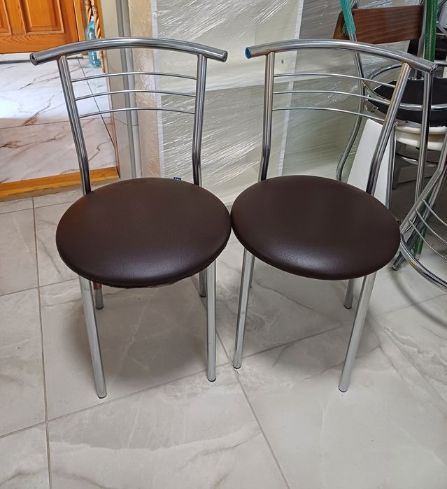 Продам  стулья с хромовой стали.