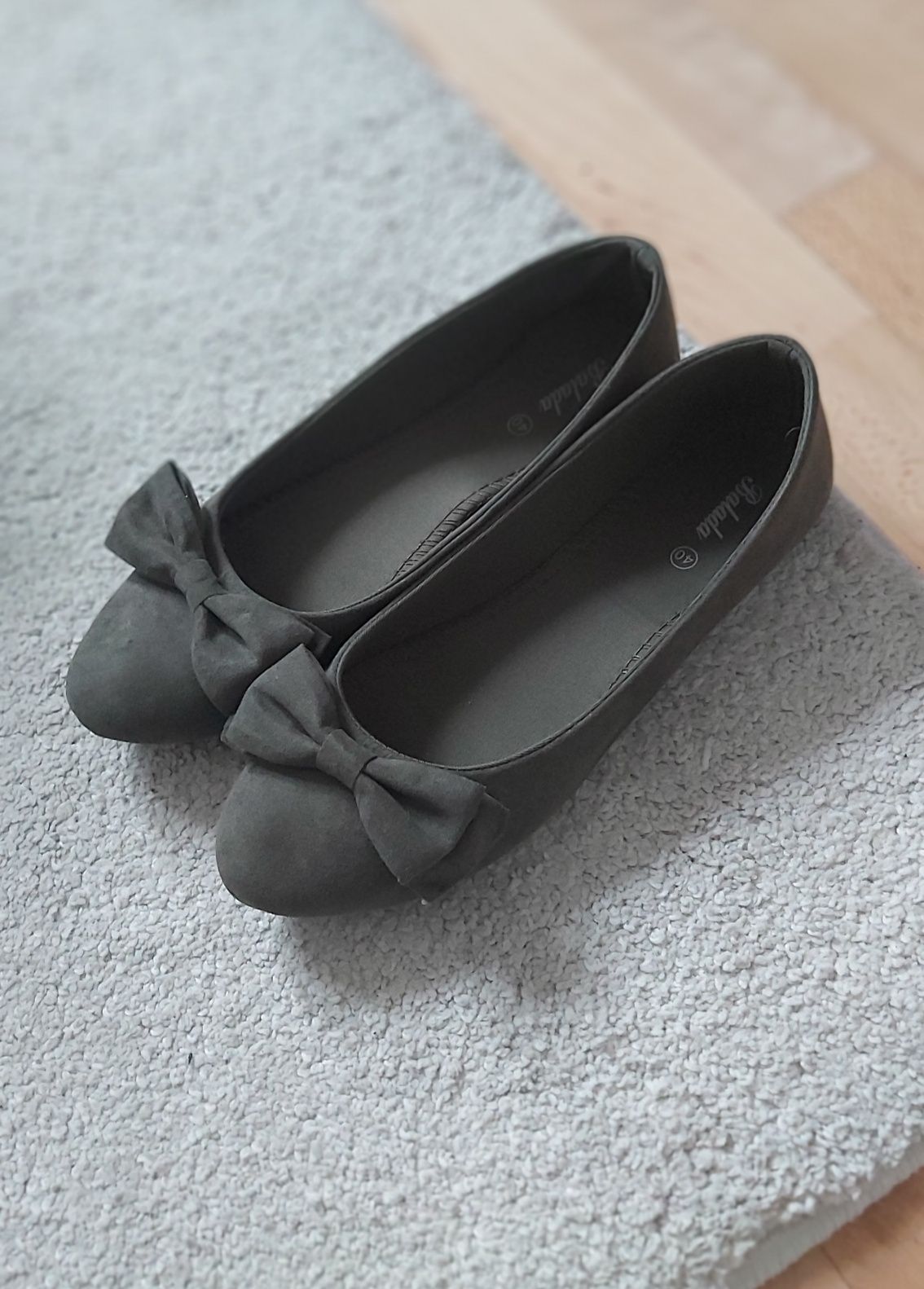 Balerinki khaki z kokardą welur eko r. 39