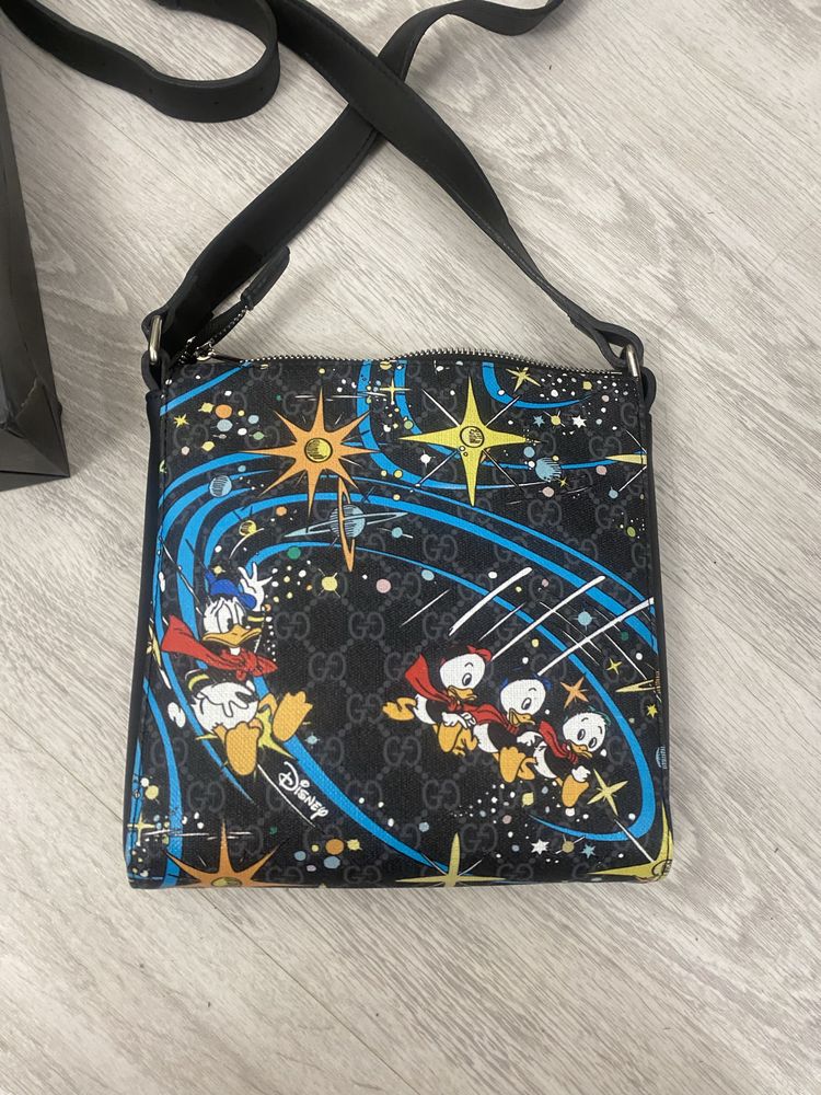 Сумка через плече disney x gucci donald duck