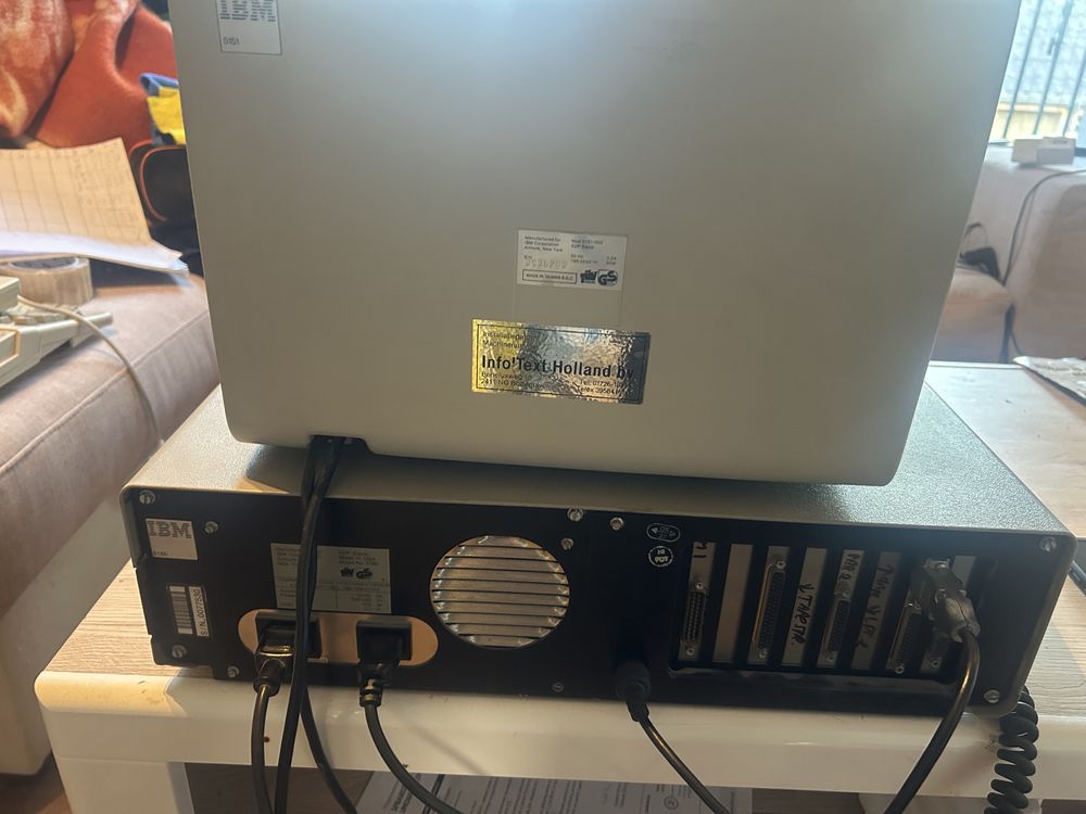 IBM 5160 . Monitor 5151, klawiatura XT F