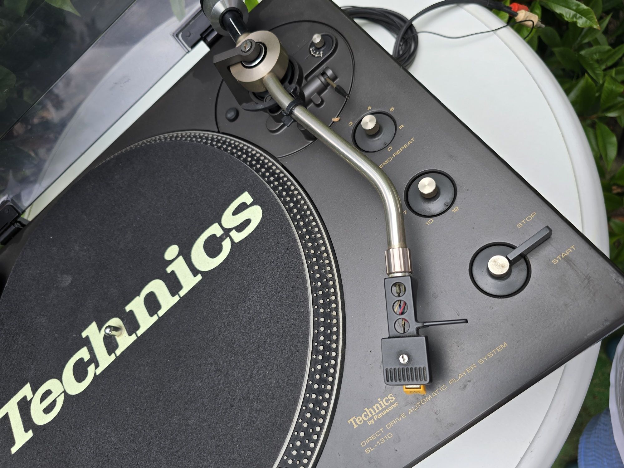 Gramofon Technics SL- 1310