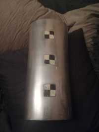 Unikatowy aluminiowy wazon z szachownicą