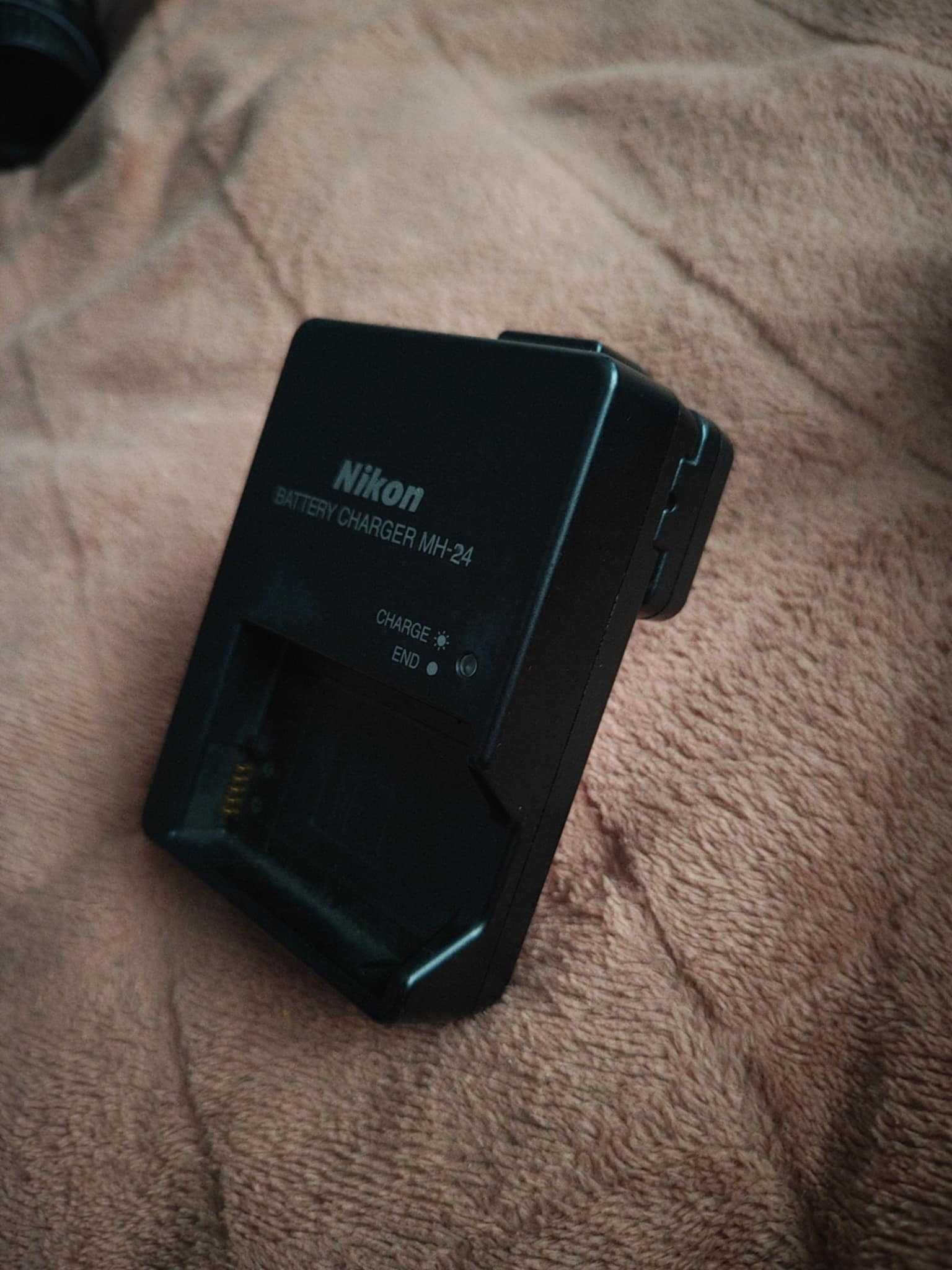 Nikon Model-D3500 + 2 obiektywy