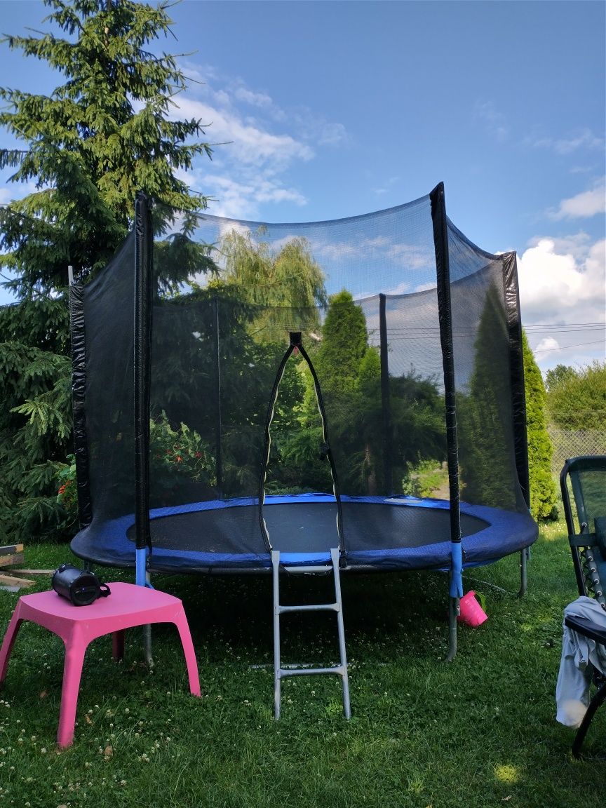 Trampolina stan  dobry 312 cm