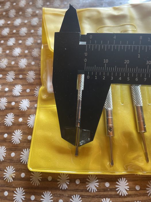 Набор часовых отверток 5 штук 0.8-1.6mm в футляре