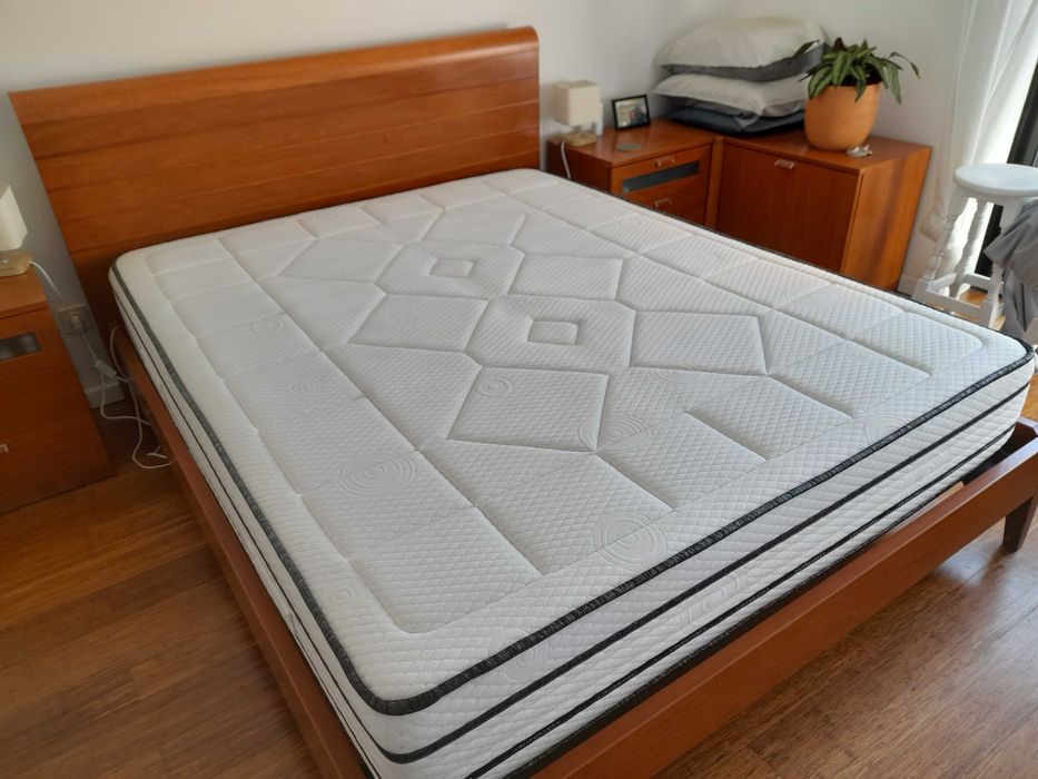 Colchão Conforsoft Geneve (firmeza média), 150x190cm, condição excel.