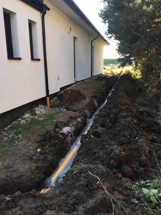 Roboty ziemne,Uslugi minikoparką,wywrotką