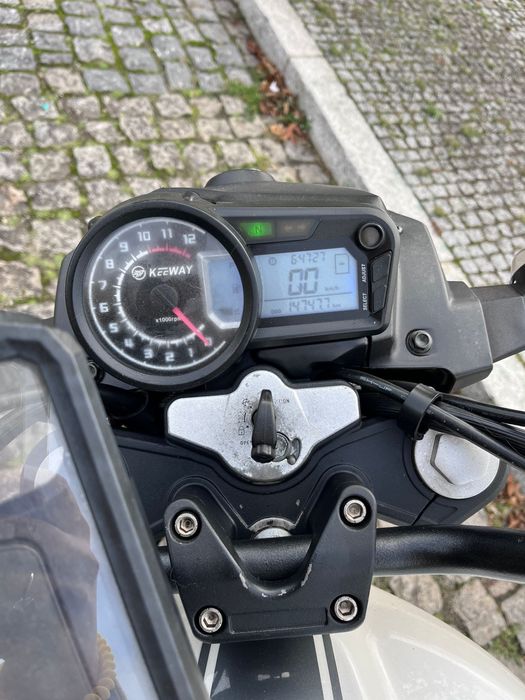 Keeway RKV 125 como nova