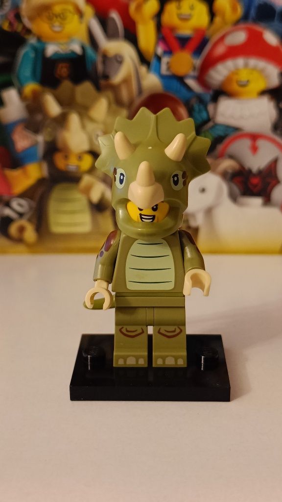 Lego Minifigures miłośnik triceratopsów w przebraniu Triceratops Costu