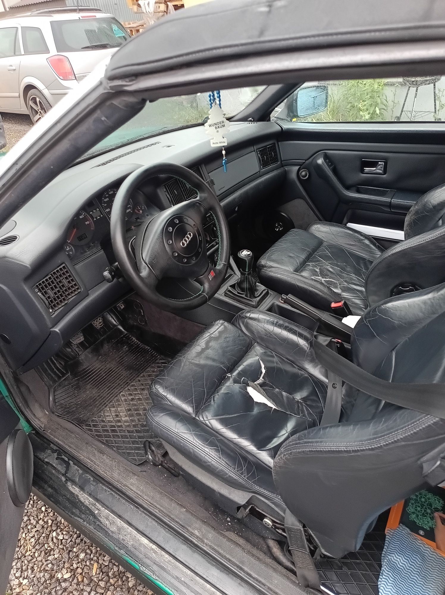 Sprzedam audi cabrio 2.6 V6