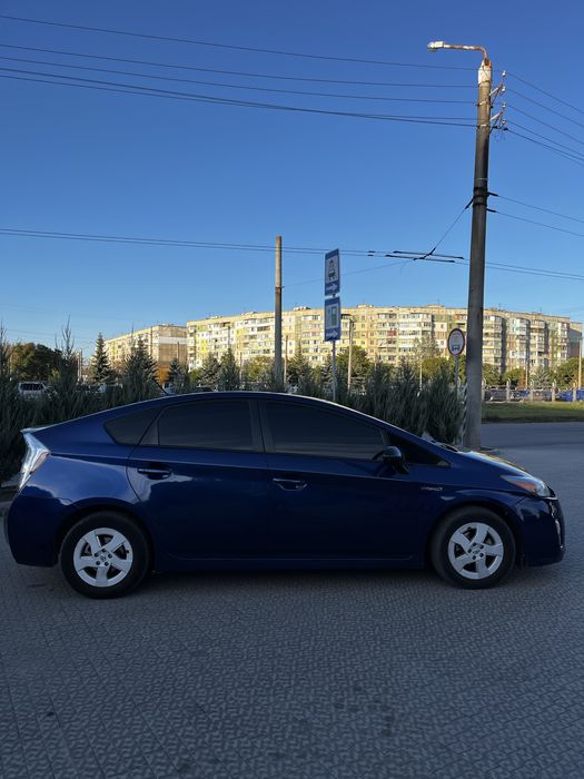 Toyota prius 1.8 гібрид