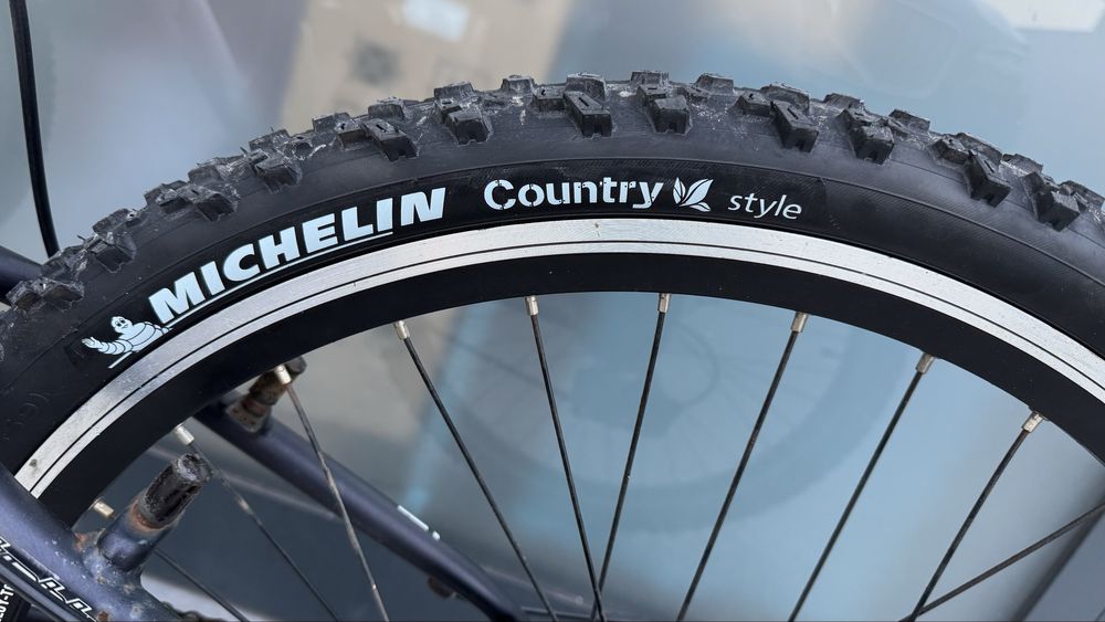 Bicicleta roda 26  com travoes disco