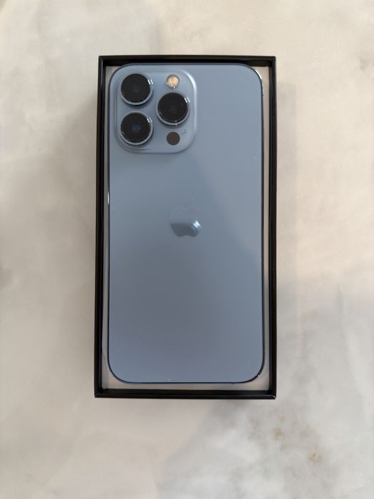 Iphone 13 pro Azul Sierra + capa QuadLock