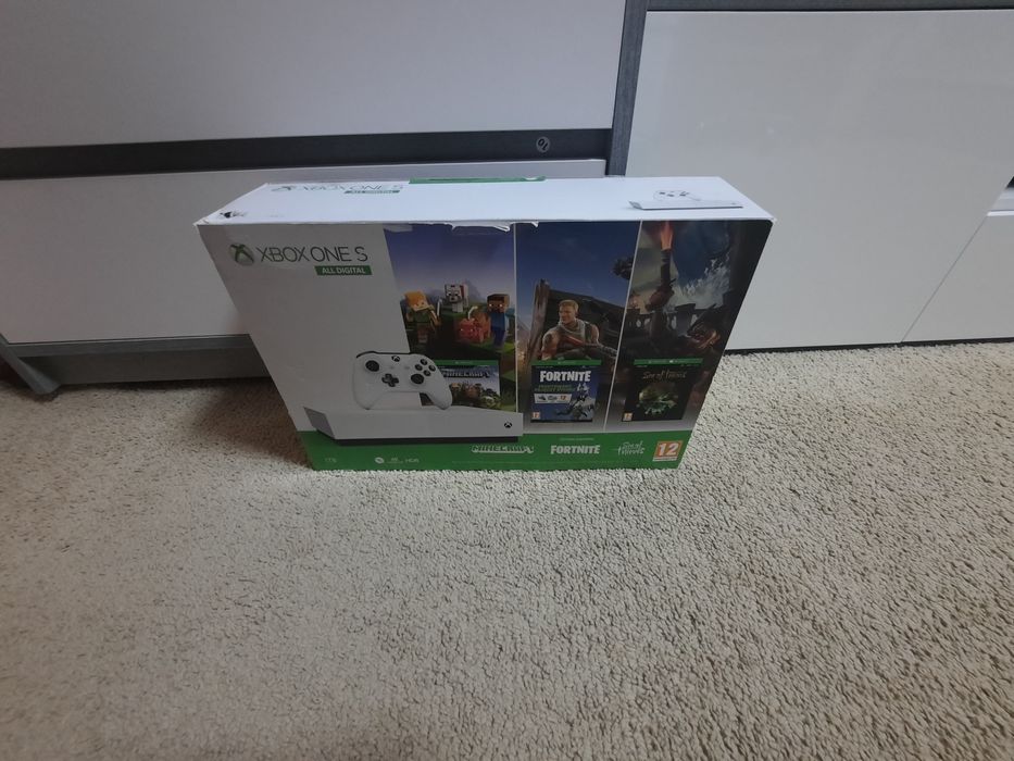 Ігрова приставка Xbox One S