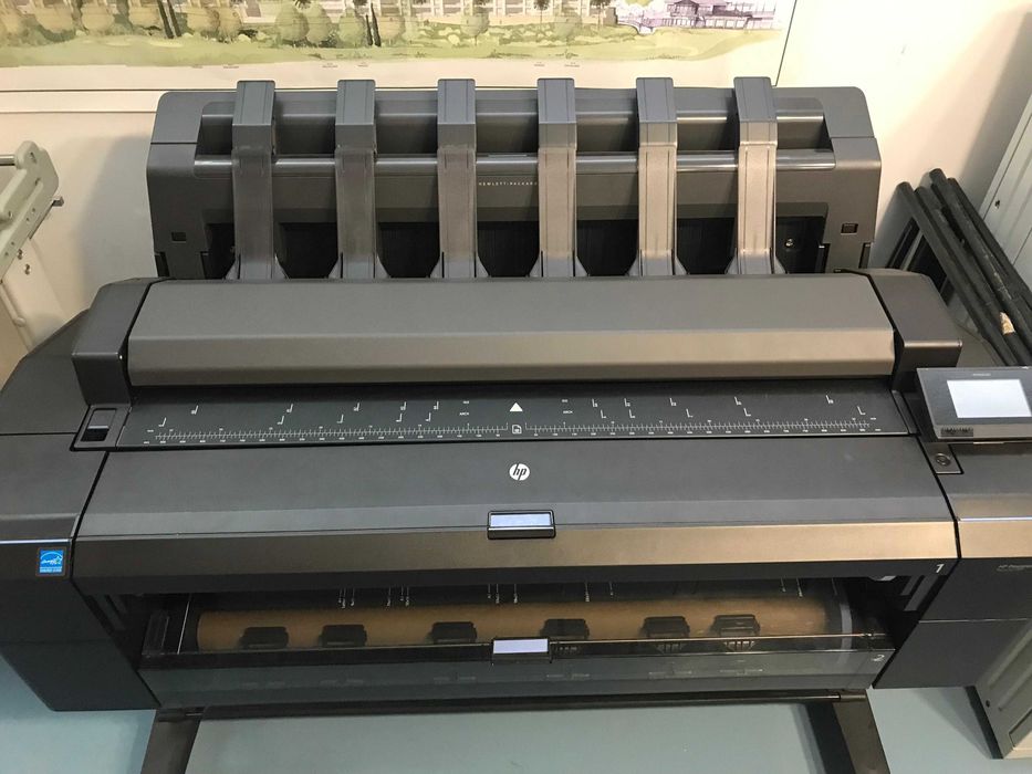 HP T2500 Plotter + 2.5m Cutting Guillotine64172214309378122