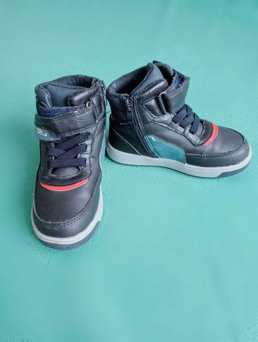 r.26 buty jesienno-zimowe