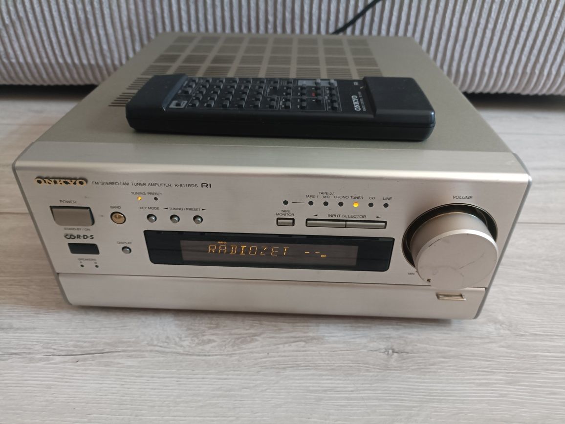 Onkyo R-811 RDS Amplituner stereo