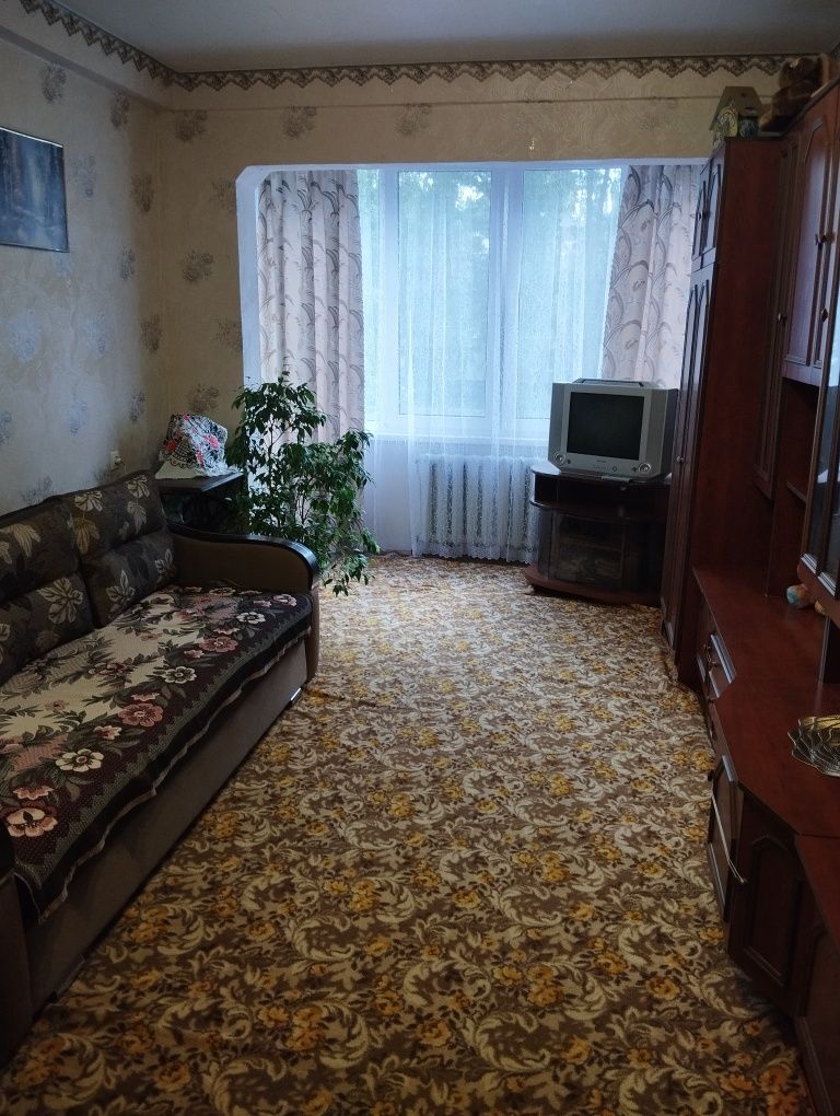 Власник! Продам 2-х кімнатну квартиру