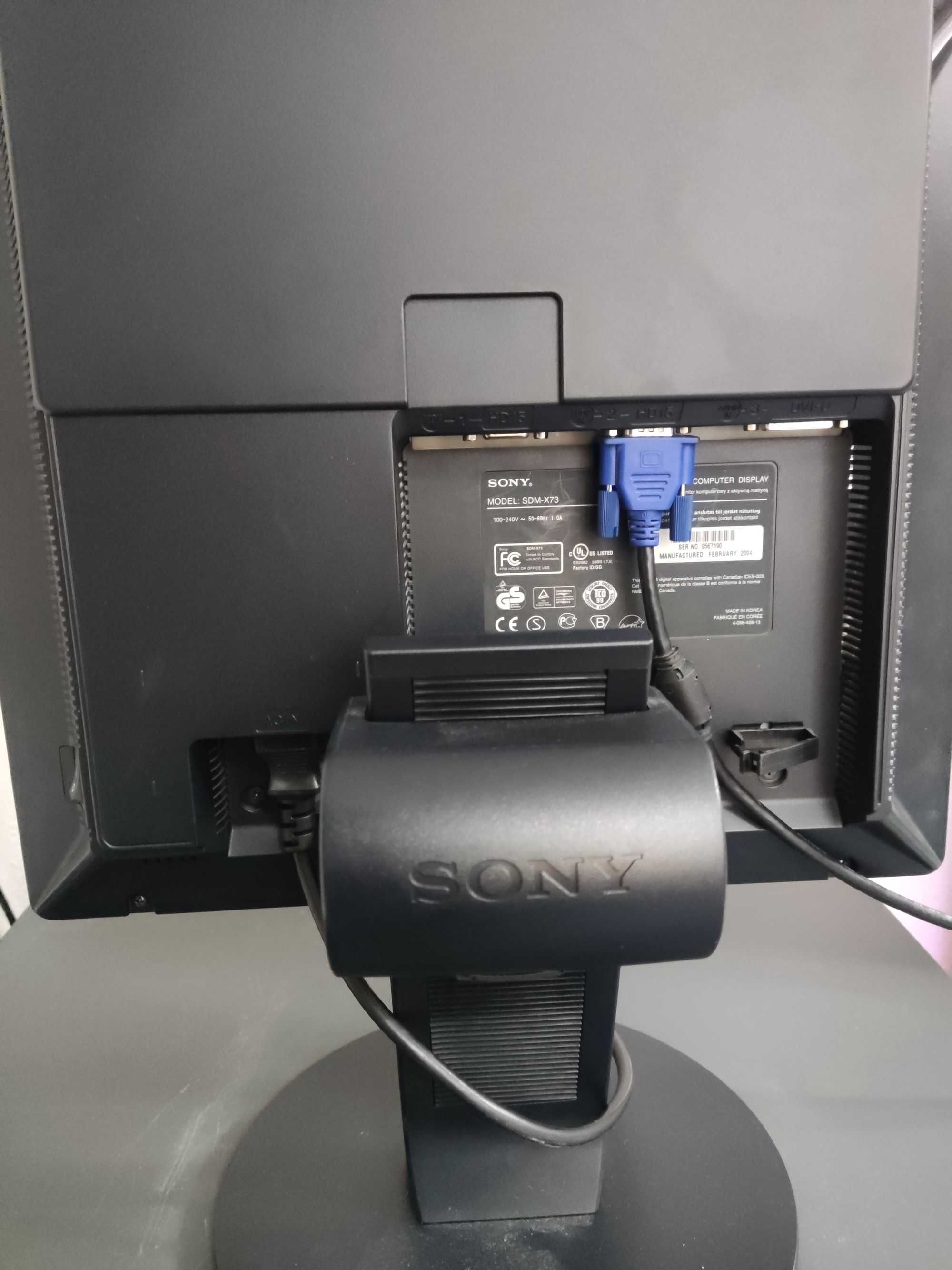 Monitor Sony SDM-X73 17" – Clássico e Funcional