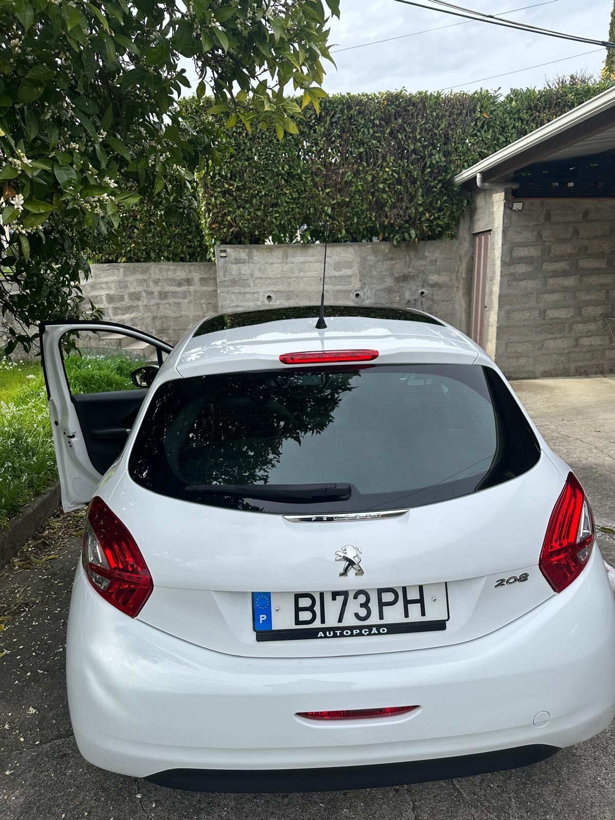 Peugeot 208 1.4 Hdi