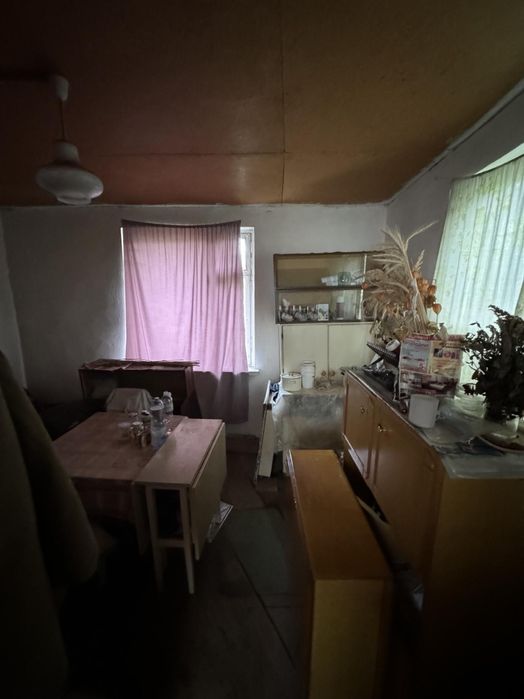 Продаж дачі,ділянка 9 соток,біля лісу,15 хв від Львова. с.Дібрівки