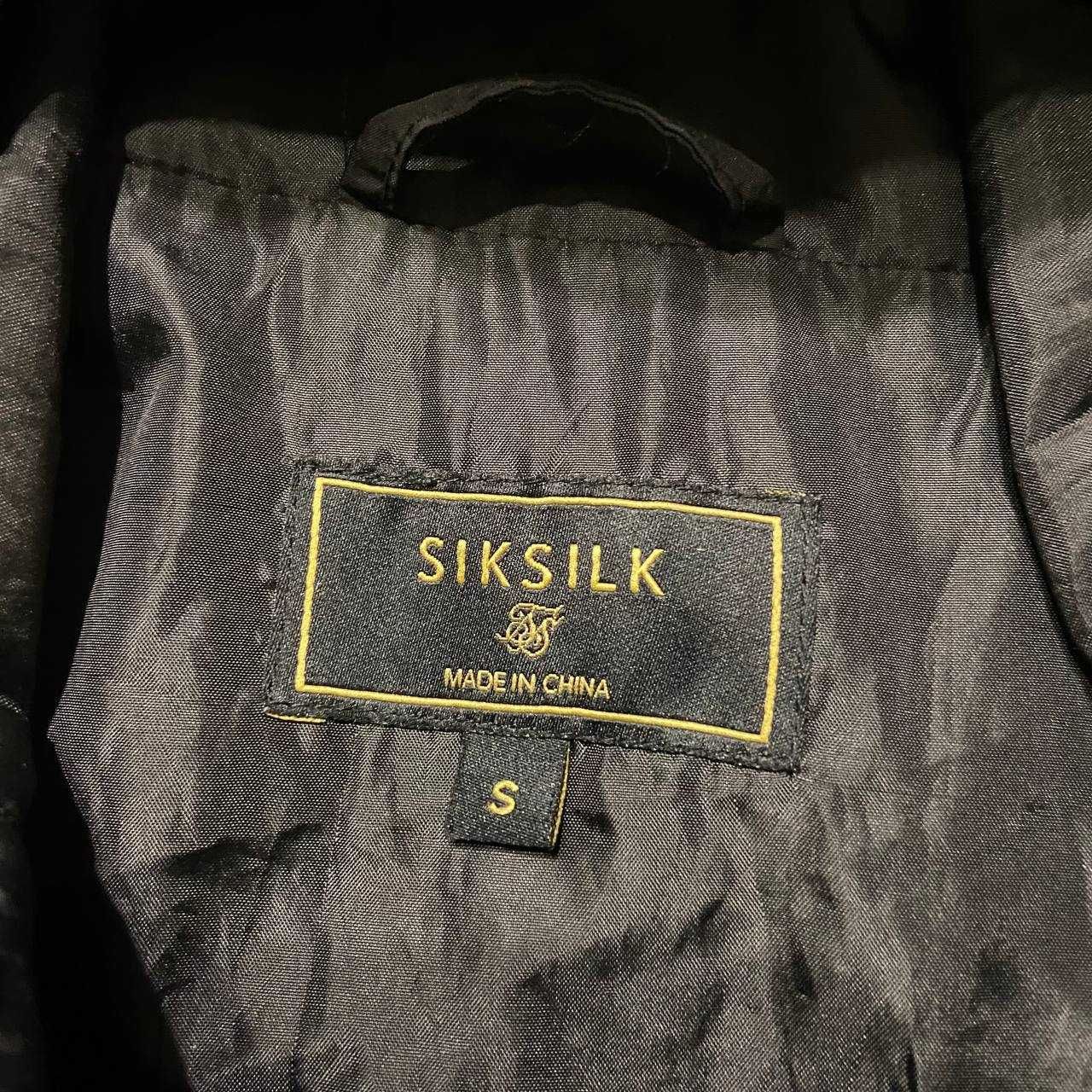 Куртка анорак SikSilk London Black Gold Logo Windbreaker