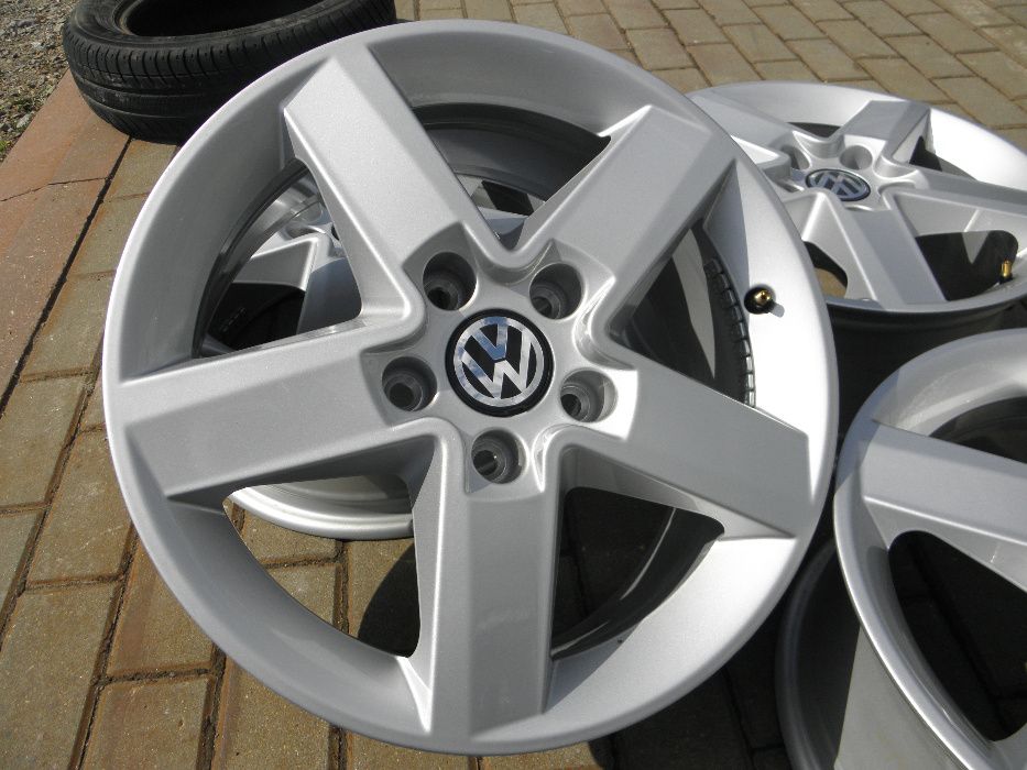 Felgi 16 Seat Altea Leon II Toledo III VW Golf V VI Sharan 5x112 ET45