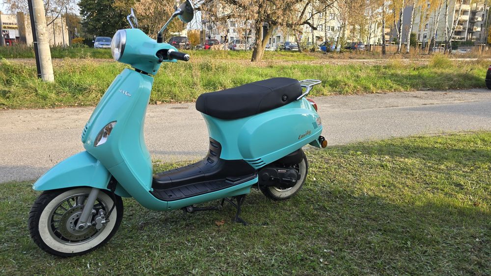 Vespa Luxxon 50 cm  z Niemiec zarejestrowany nowy Transport .