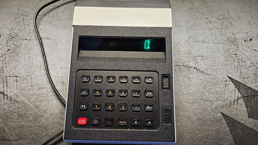 Retro Kalkulator Elwro 144 - sprawny