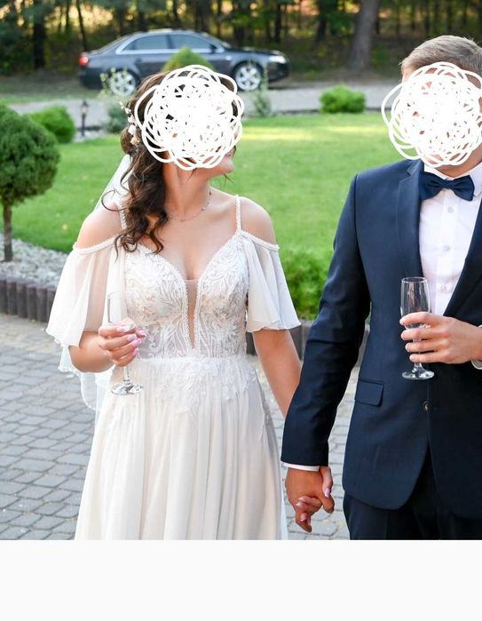 Suknia ślubna z wiązaniem