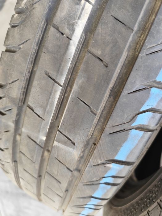 Pneus 195/75r16C Continental 70% piso