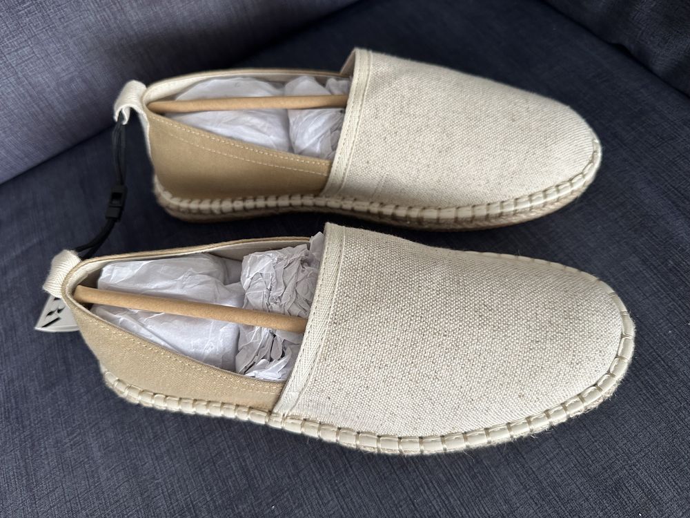 Sapatos creme Zara Man paez alpercatas 40