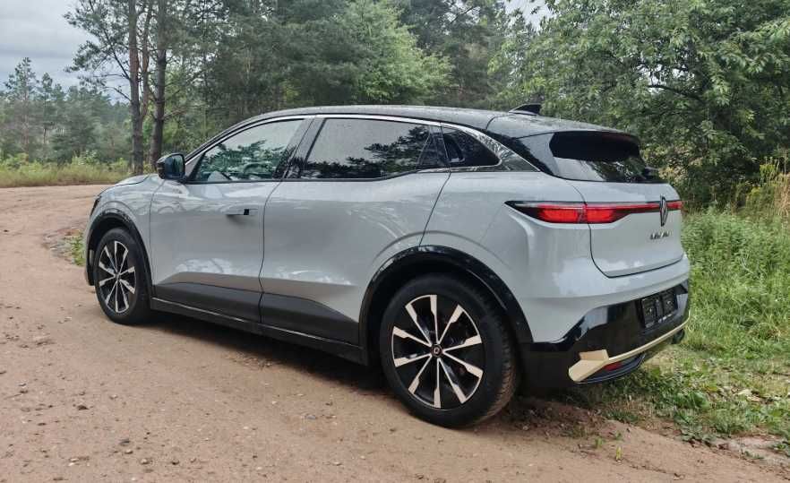 Бампер задній Renault Megane EV60 розборка Renault Megane EV60