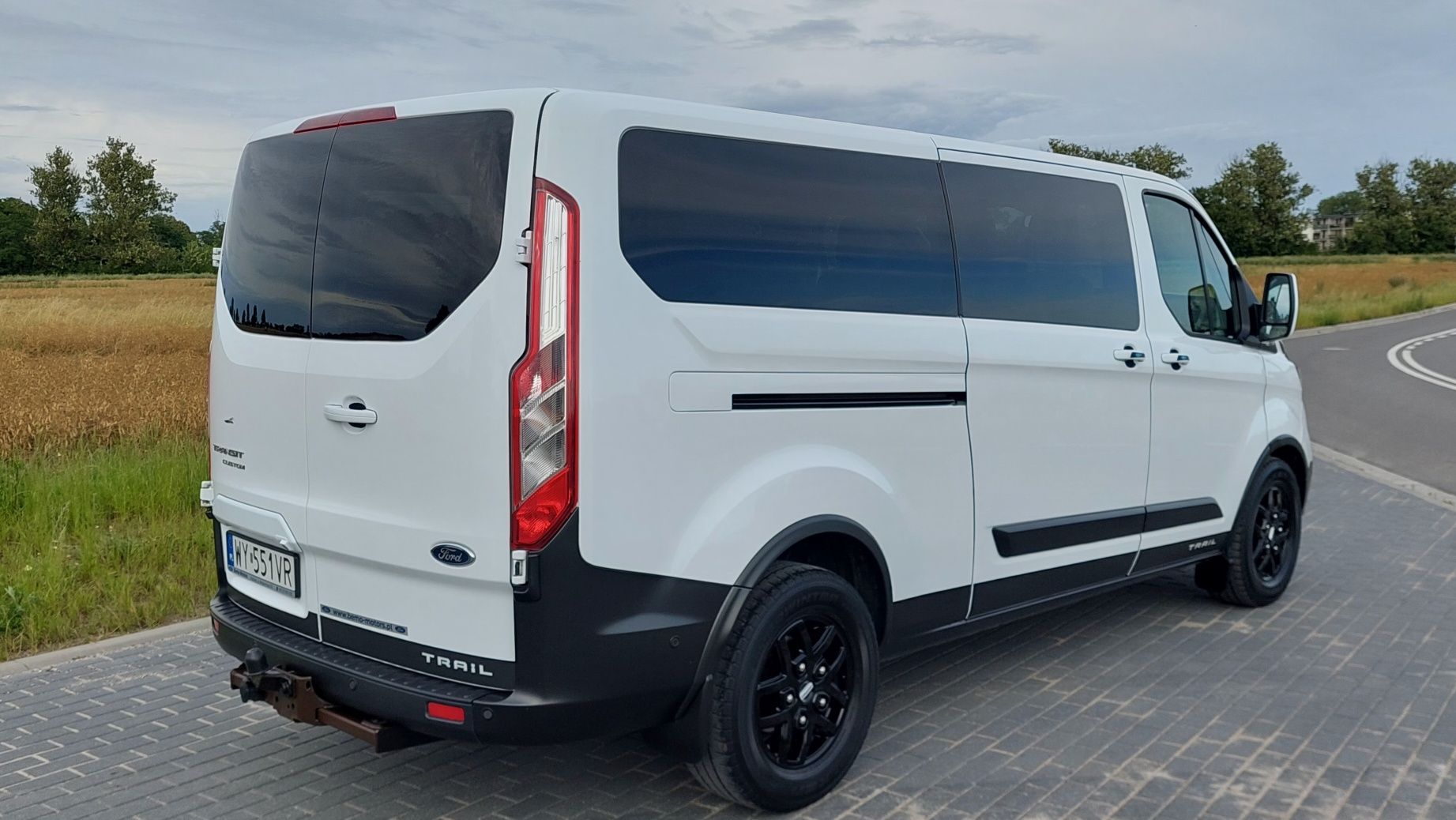 Wynajem Busa 9 Osobowy