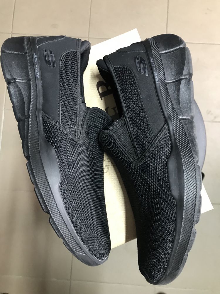 Продам чоловічі мокасіни skechers relaxed fit(45 розмір)