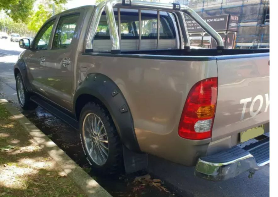 Abas Plástico ABS Toyota Hilux 11-15