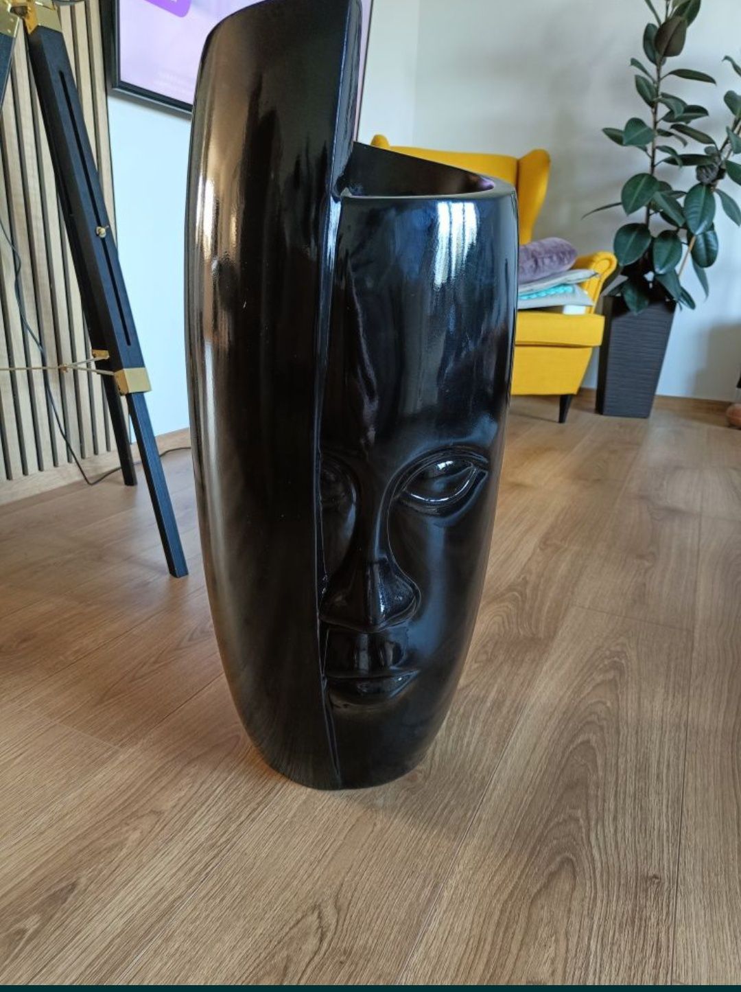 Nowa donica twarz czarna 72cm