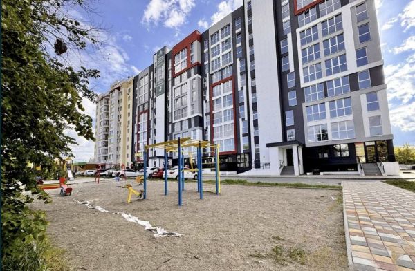 Продаж 2-кімнатна квартира в центрі Гостомеля |БЕЗ КОМІСІЇ