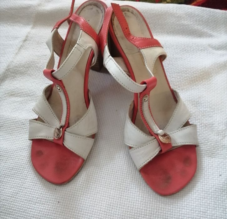 Продам жіночі шкіряні сапоги, сапожки  босоножки STEPTER