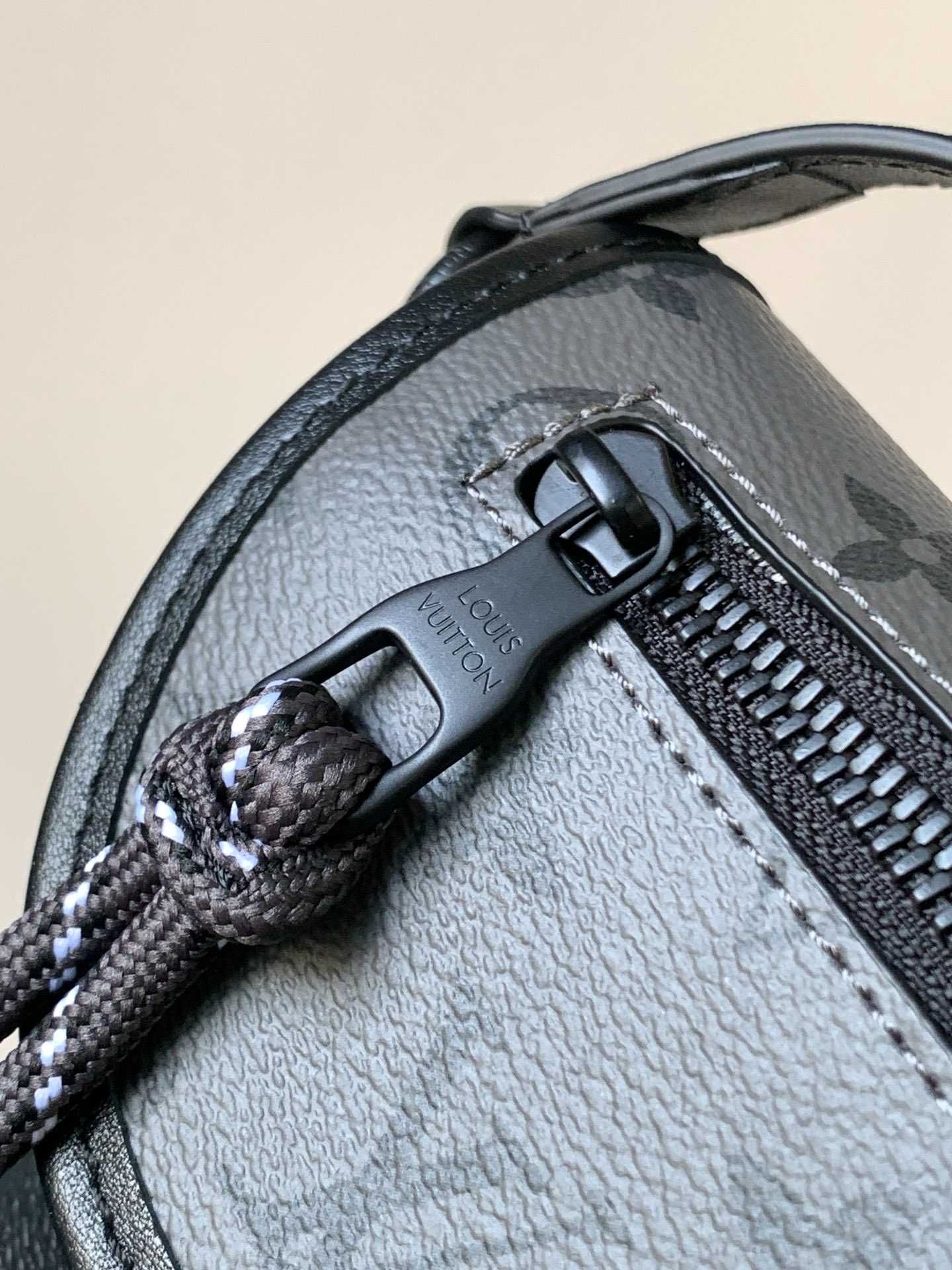 LV Pulse Mini torebka 16 x 5 x 22.5