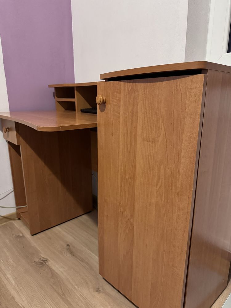 Biurko z szafką, 120x60x90, stan bardzo dobry