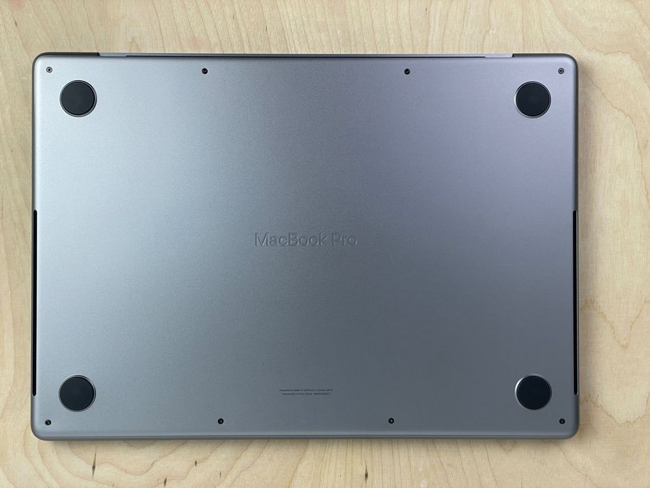 2023 MacBook Pro A2918 14" M3 8GB 512 GB GWARANCJA!