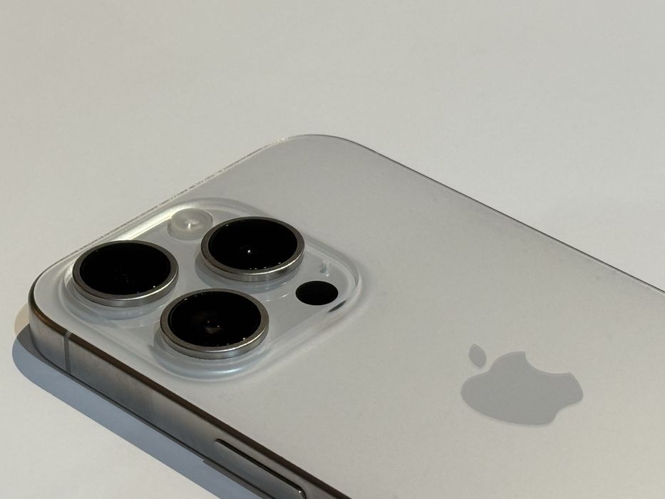 Iphone 15 Pro - 128 GB