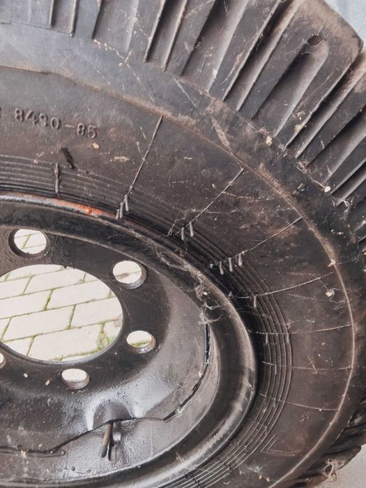 Продам колеса на тракторний причіп