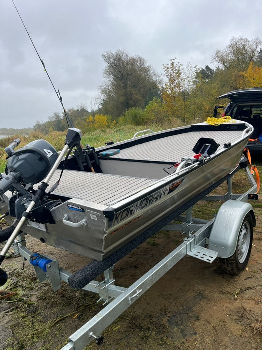 Łódka aluminiowa typu bassboat