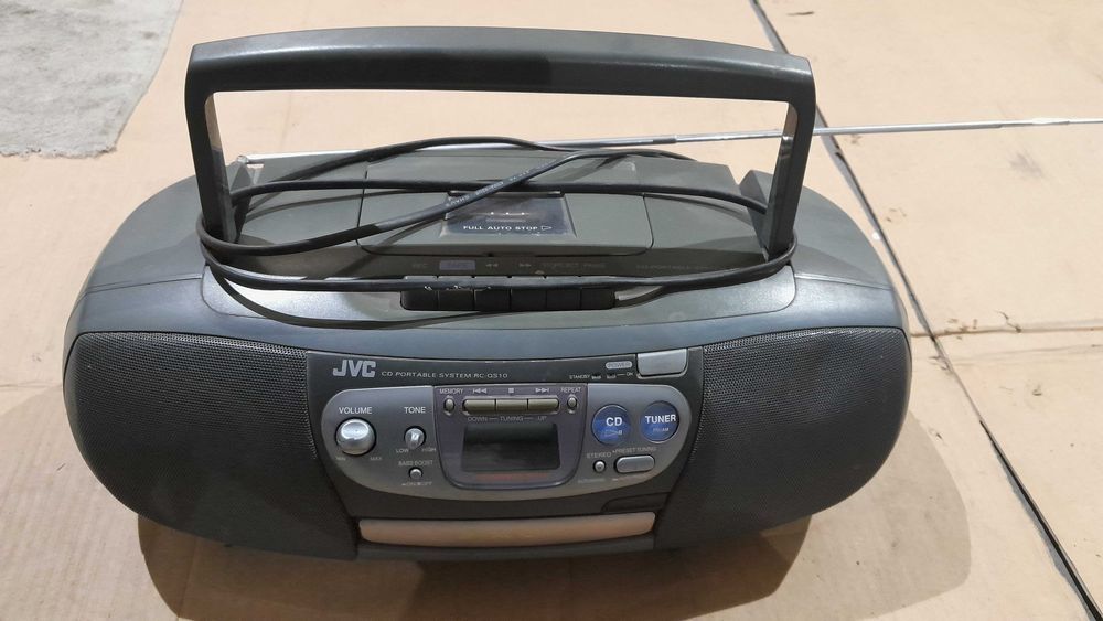 Магнитофон JVC магнитола Только РАДИО!